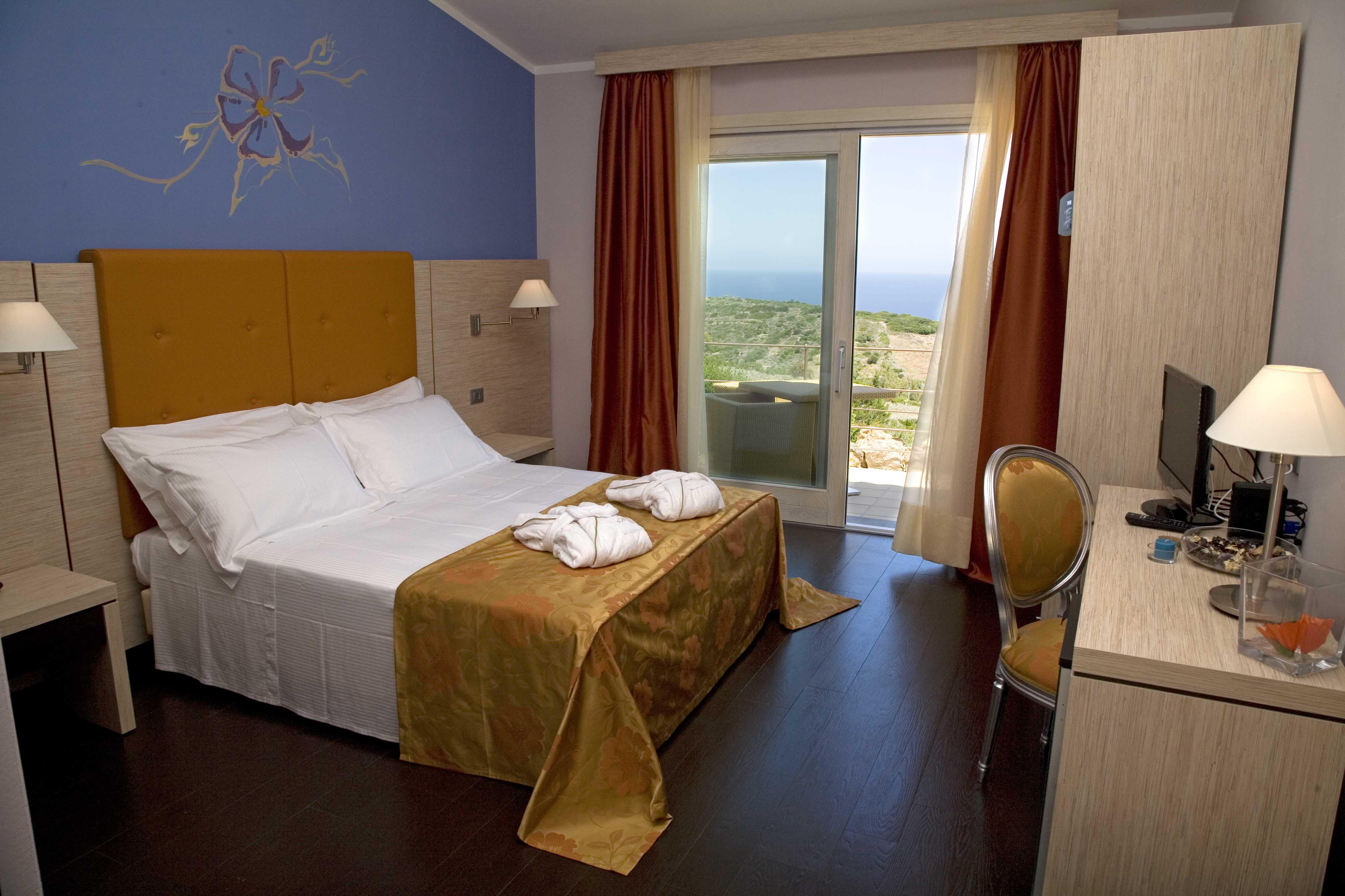 Bajaloglia Resort กัสเตลซาร์โด ภายนอก รูปภาพ
