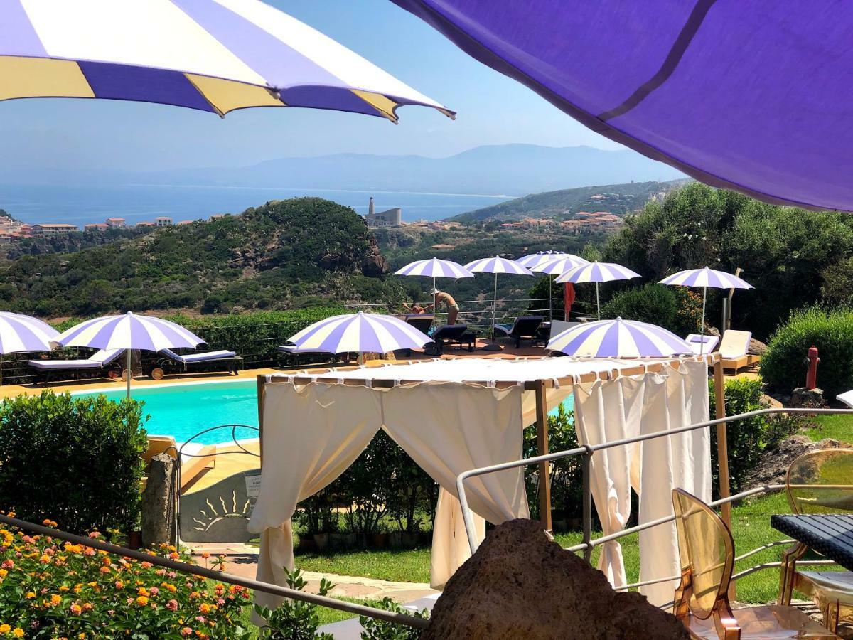Bajaloglia Resort กัสเตลซาร์โด ภายนอก รูปภาพ